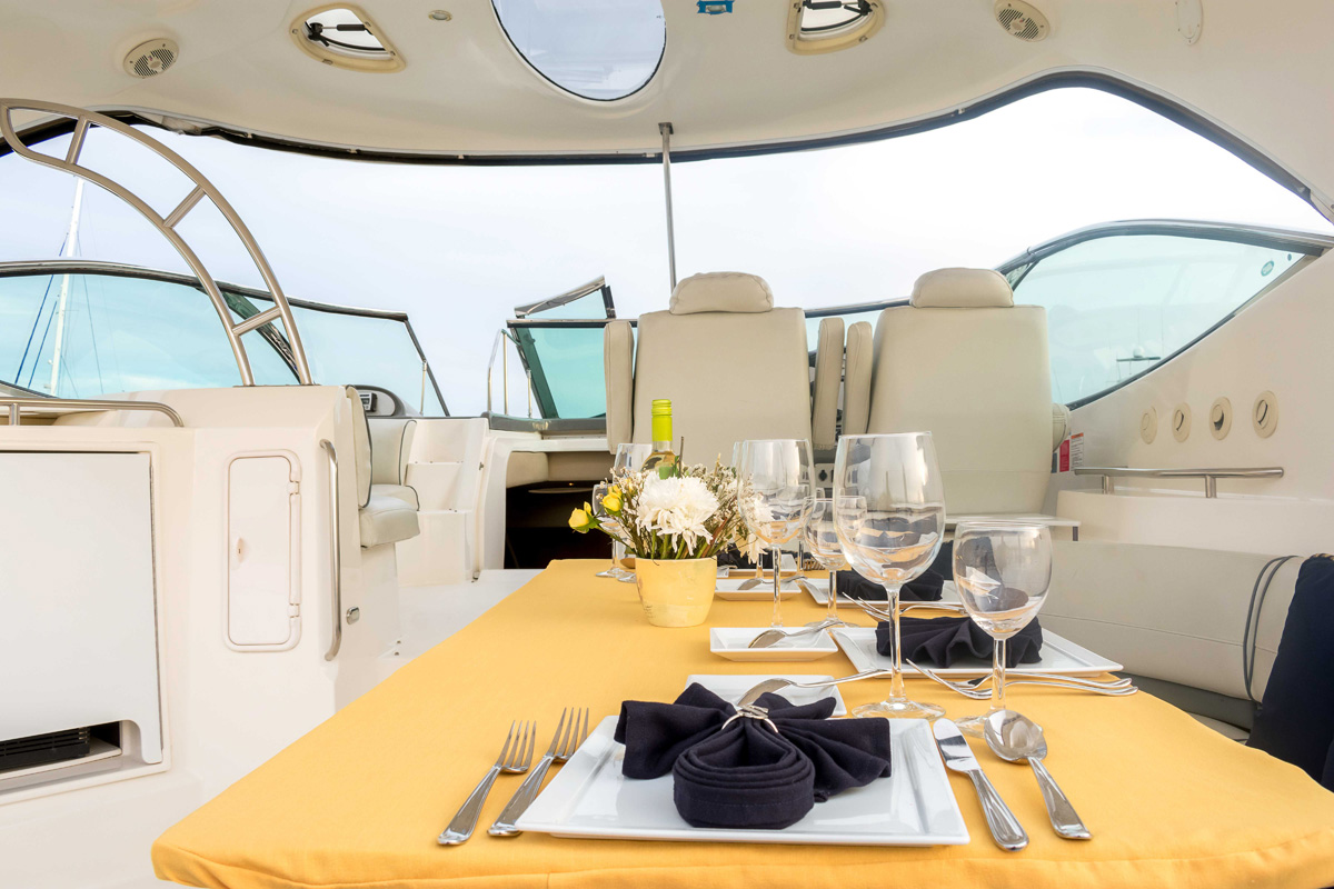 52 Cruiser Express Luxury Yacht 